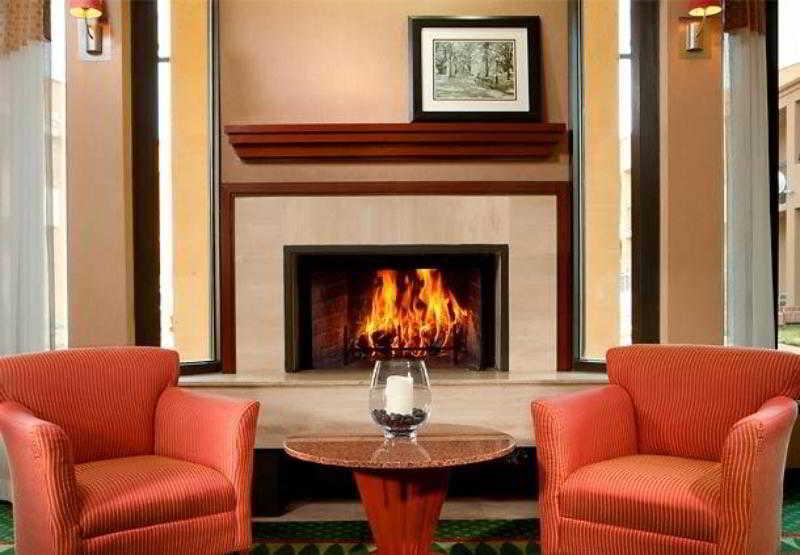 Courtyard By Marriott Richmond West Dumbarton