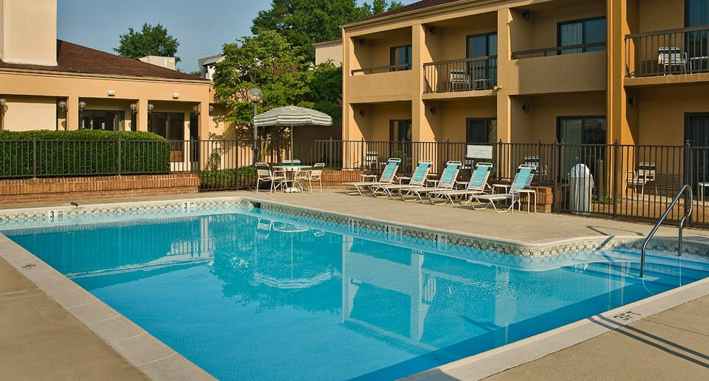 Hotel Courtyard By Marriott Richmond West